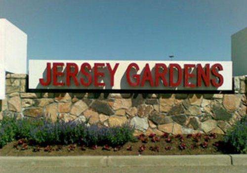 ג'רזי גארדן - Jersey Gardens Outlet Mall